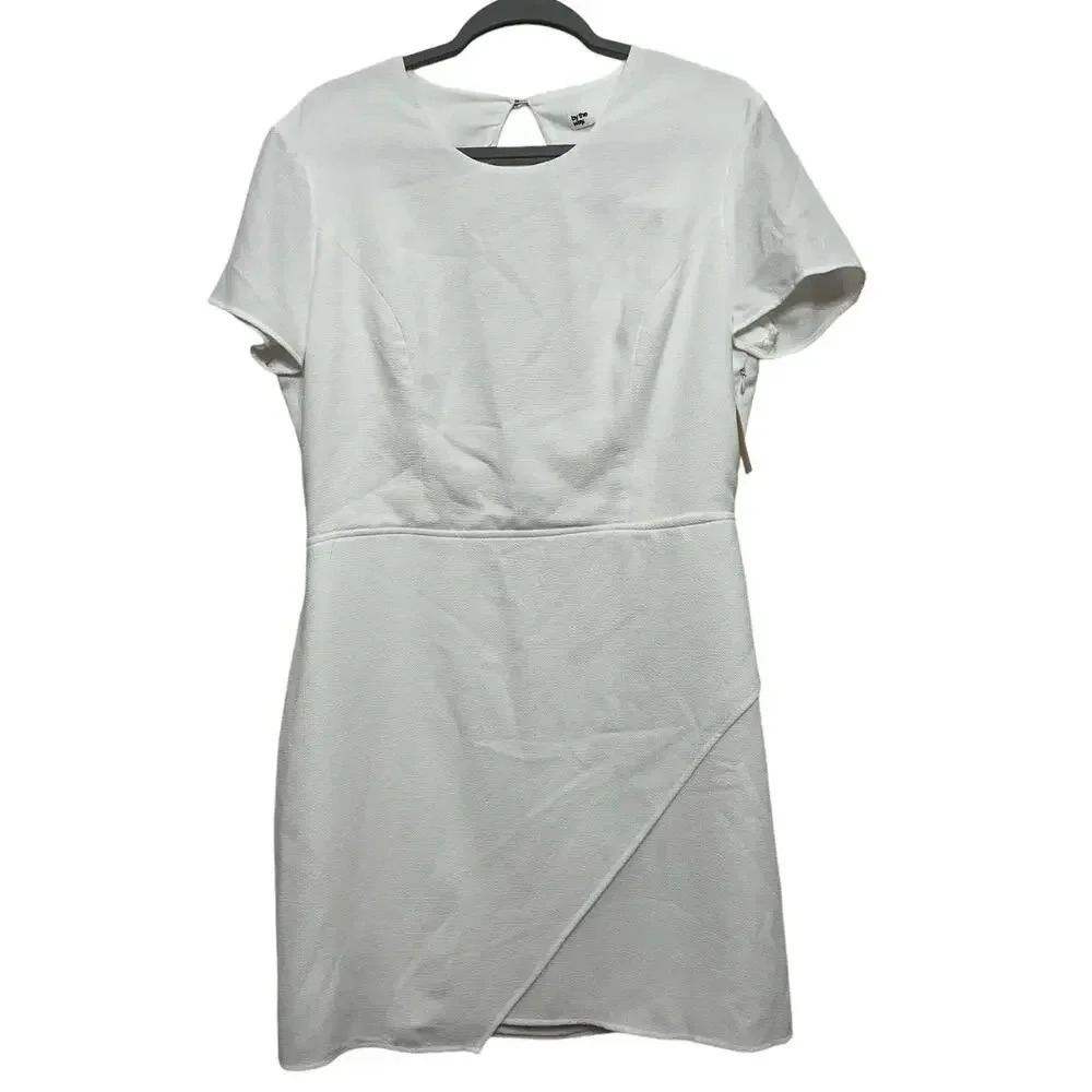 Revolve By The Way women’s NWT’s cut out  back short sleeve mini dress. Size XL